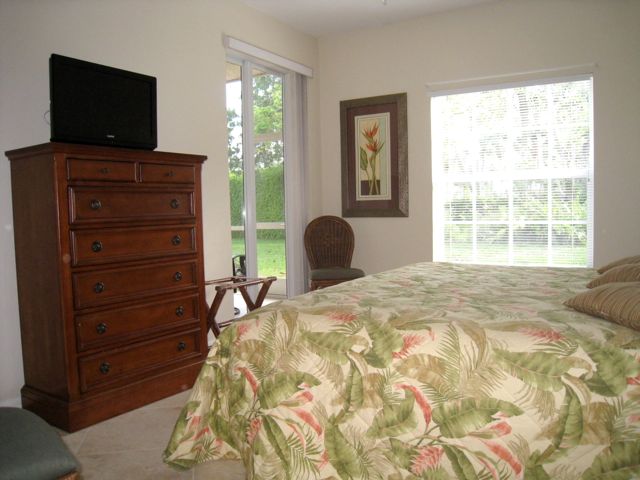 Master bedroom with access to the lanai
